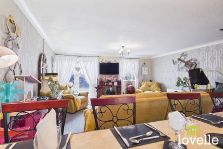 3 bedroom Terraced House for sale in Frampton Close, Bransholme, HU7