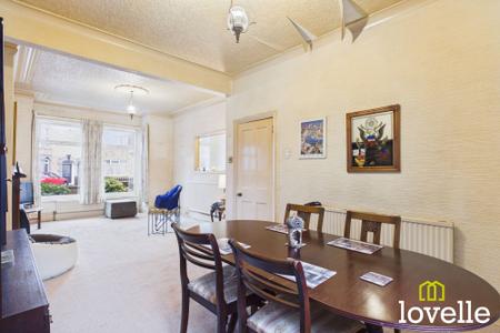 3 bedroom Property for sale in Westcott Street, Hull, HU8