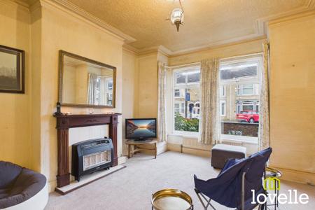 3 bedroom Property for sale in Westcott Street, Hull, HU8