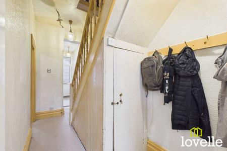 3 bedroom Property for sale in Westcott Street, Hull, HU8