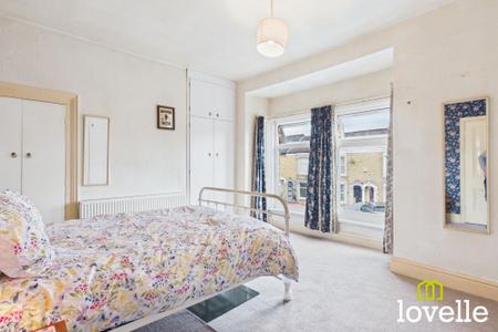 3 bedroom Property for sale in Westcott Street, Hull, HU8