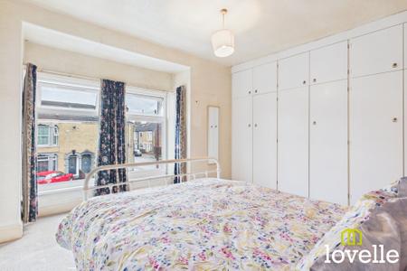 3 bedroom Property for sale in Westcott Street, Hull, HU8