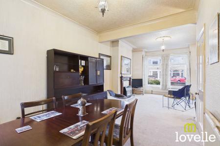 3 bedroom Property for sale in Westcott Street, Hull, HU8