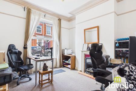 3 bedroom Property for sale in Hutt Street, Hull, HU3