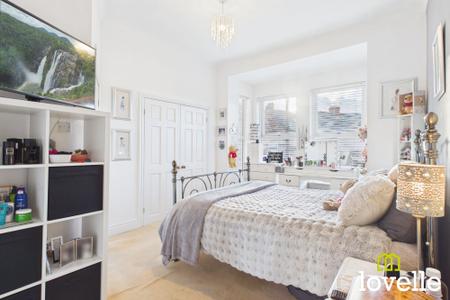 4 bedroom Property for sale in Hamlyn Avenue, Hull, HU4