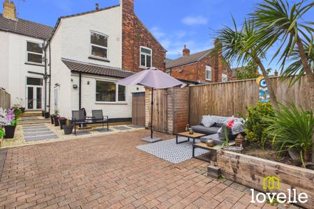 4 bedroom Property for sale in Hamlyn Avenue, Hull, HU4