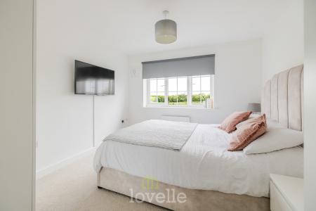 3 bedroom Semi-detached house for sale in Alder Avenue, Humberston, DN36