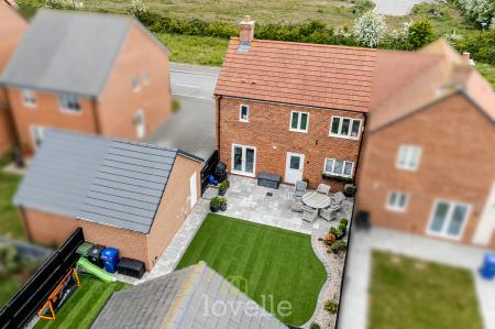 3 bedroom Semi-detached house for sale in Alder Avenue, Humberston, DN36