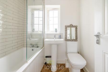 3 bedroom Semi-detached house for sale in Alder Avenue, Humberston, DN36