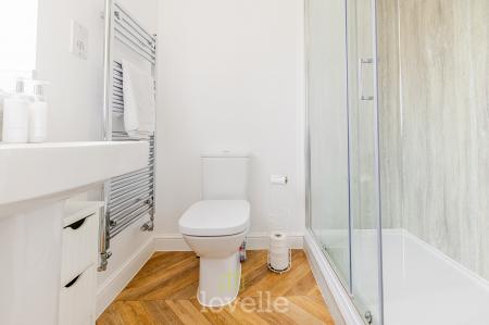 3 bedroom Semi-detached house for sale in Alder Avenue, Humberston, DN36