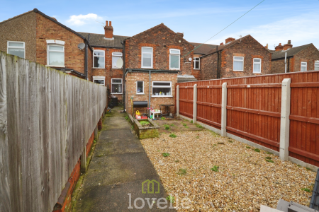 3 bedroom Terraced House for sale in Barcroft Street, Cleethorpes, DN35