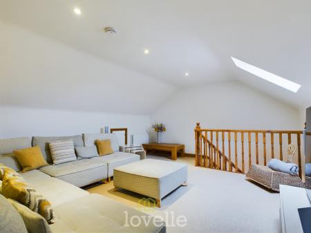 4 bedroom Detached house for sale in Cheltenham Way, Cleethorpes, DN35