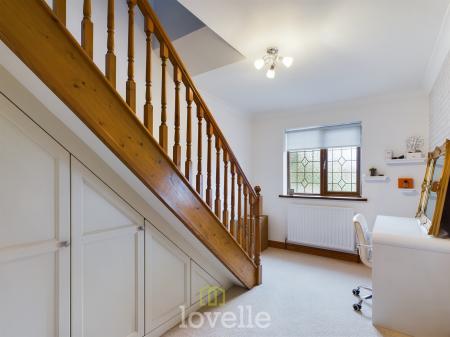 4 bedroom Detached house for sale in Cheltenham Way, Cleethorpes, DN35