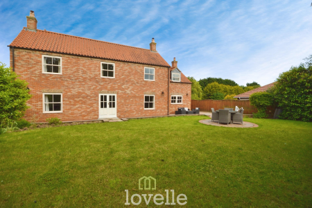 4 bedroom Detached house for sale in Church Lane, Tetney, DN36