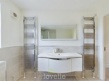 5 bedroom Detached house for sale in Church View, Tetney, DN36