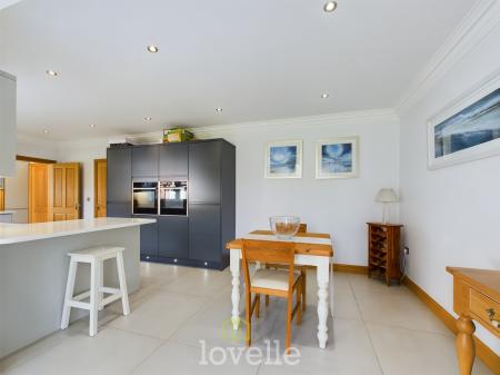 5 bedroom Detached house for sale in Church View, Tetney, DN36