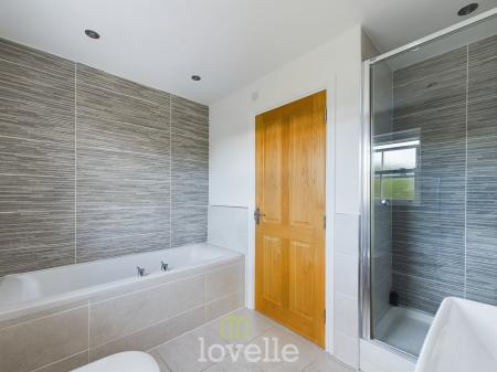 5 bedroom Detached house for sale in Church View, Tetney, DN36