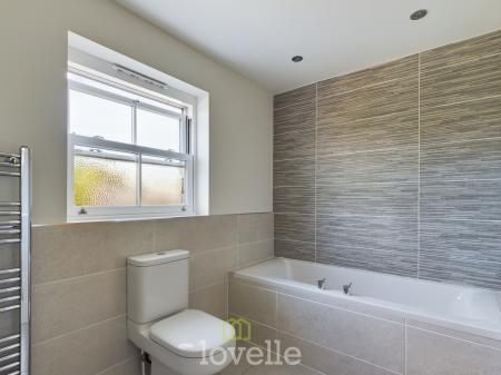 5 bedroom Detached house for sale in Church View, Tetney, DN36