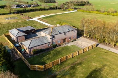 5 bedroom Detached house for sale in Humberston Road, Tetney, DN36