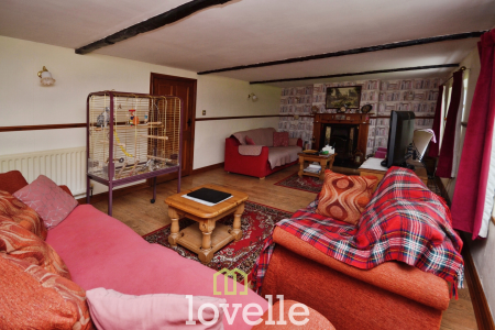 4 bedroom Detached house for sale in Ings Lane, North Cotes, DN36