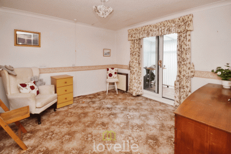 1 bedroom Semi-detached bungalow for sale in Meadow View, Cleethorpes, DN35