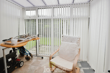 1 bedroom Semi-detached bungalow for sale in Meadow View, Cleethorpes, DN35