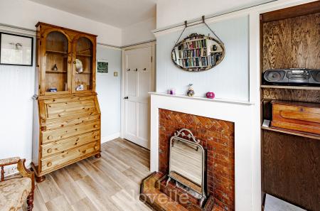 4 bedroom Detached house for sale in Queens Parade, Cleethorpes, DN35