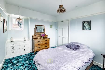 4 bedroom Detached house for sale in Queens Parade, Cleethorpes, DN35