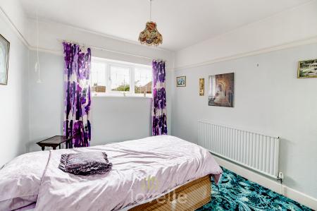 4 bedroom Detached house for sale in Queens Parade, Cleethorpes, DN35