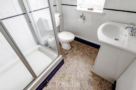 4 bedroom Detached house for sale in Queens Parade, Cleethorpes, DN35