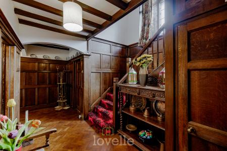 4 bedroom Detached house for sale in Queens Parade, Cleethorpes, DN35