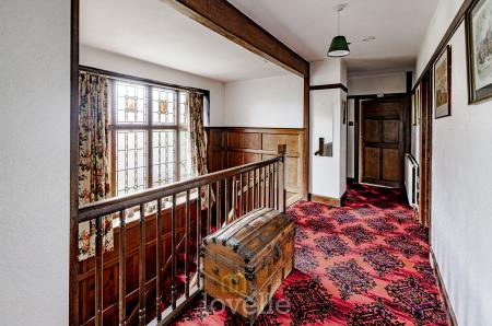 4 bedroom Detached house for sale in Queens Parade, Cleethorpes, DN35