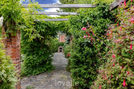 4 bedroom Detached house for sale in Queens Parade, Cleethorpes, DN35