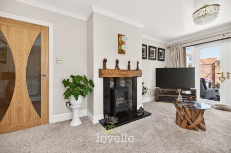 3 bedroom Bungalow for sale in Tetney Road, Humberston, DN36