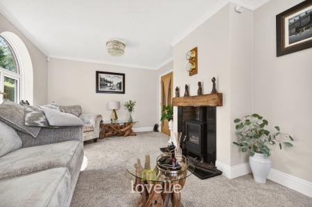 3 bedroom Bungalow for sale in Tetney Road, Humberston, DN36