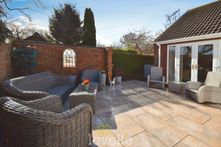 3 bedroom Bungalow for sale in Tetney Road, Humberston, DN36