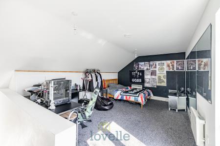 4 bedroom Detached house for sale in The Birches, Humberston, DN36