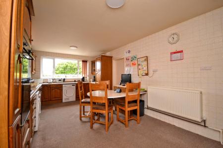 4 bedroom Detached house for sale in Westport Road, Cleethorpes, DN35