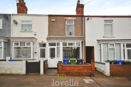 2 bedroom Terraced House for sale in Whites Road, Cleethorpes, DN35