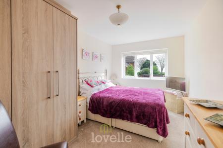 3 bedroom Semi-detached house for sale in Winter Gardens Close, Cleethorpes, DN35