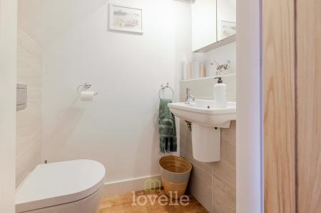 3 bedroom Semi-detached house for sale in Winter Gardens Close, Cleethorpes, DN35