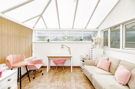 5 bedroom Detached house for sale in North Sea Lane, Humberston, DN36