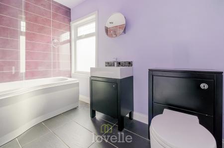 3 bedroom Semi-detached house for sale in Princes Road, Cleethorpes, DN35