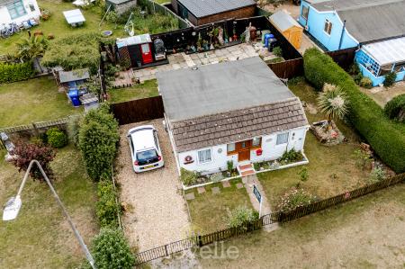 2 bedroom Chalet for sale in Humberston Fitties, Humberston, DN36