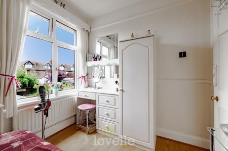 3 bedroom Semi-detached house for sale in Queens Parade, Cleethorpes, DN35