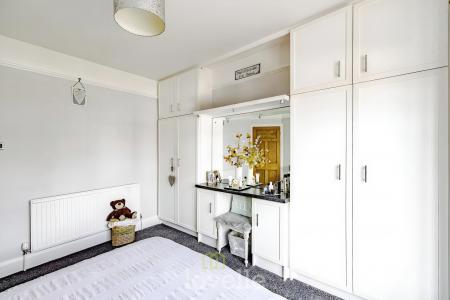 3 bedroom Semi-detached house for sale in Queens Parade, Cleethorpes, DN35