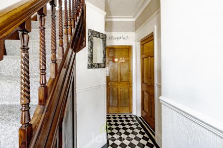 3 bedroom Semi-detached house for sale in Queens Parade, Cleethorpes, DN35