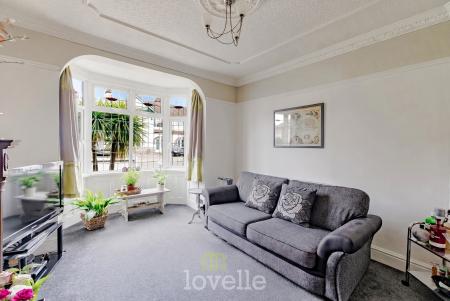 3 bedroom Semi-detached house for sale in Queens Parade, Cleethorpes, DN35