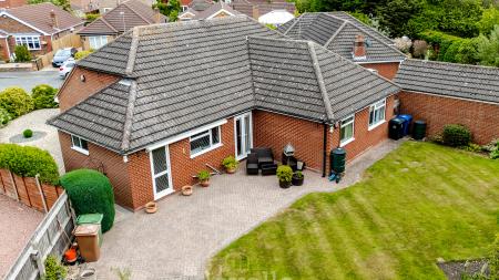 3 bedroom Detached bungalow for sale in Lindisfarne Avenue, New Waltham, DN36