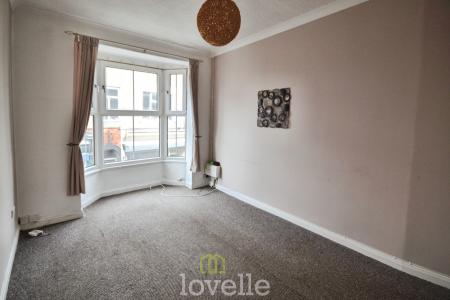 2 bedroom Maisonette for sale in Sea View Street, Cleethorpes, DN35